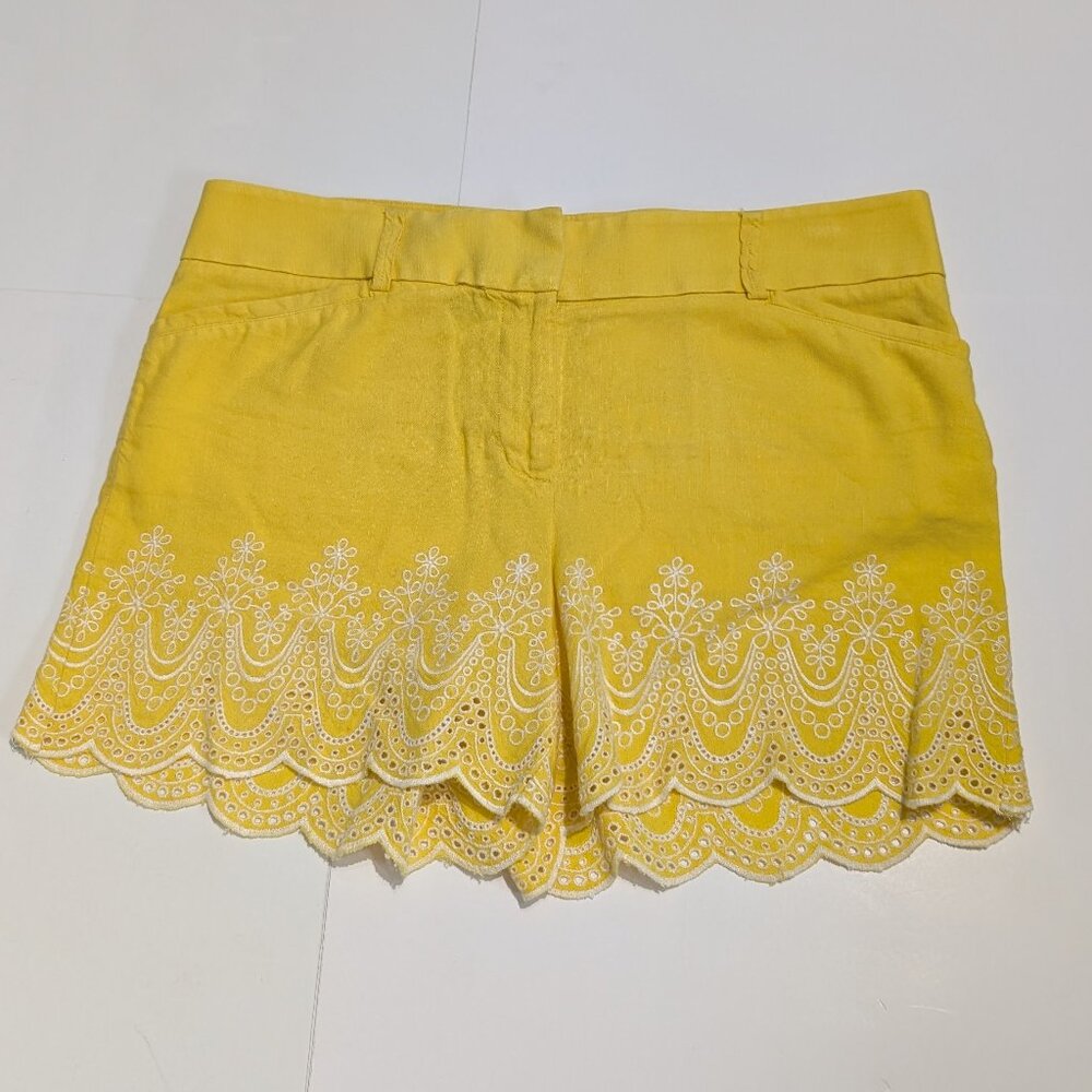 Ann Taylor Loft, The Riviera Short, Yellow w/ white embroider Linen blend Size 4